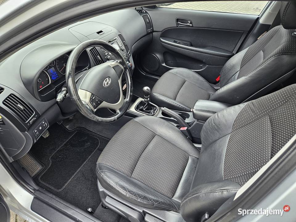 Hyundai i30 16 benzyna klima skóry zadbany wspomaganie kierownicy Koźmin Wielkopolski