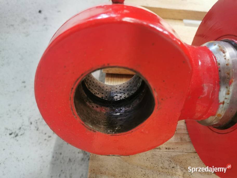 Siłownik główny ramienia Manitou MLT 633 Wilkowo