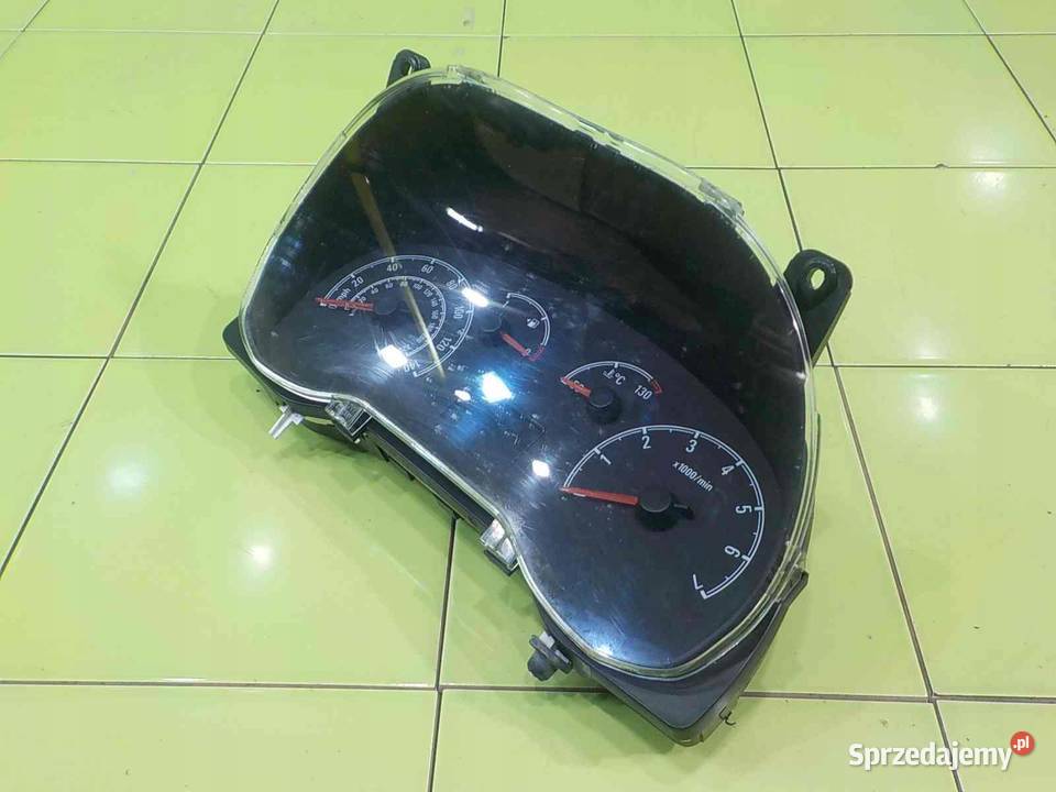 OPEL COMBO D 13 CDTI 15r L1H1 licznik zegary Suków