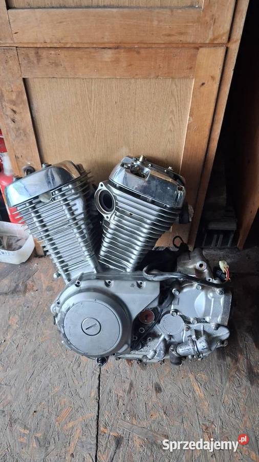Silnik suzuki intruder 750 Radom