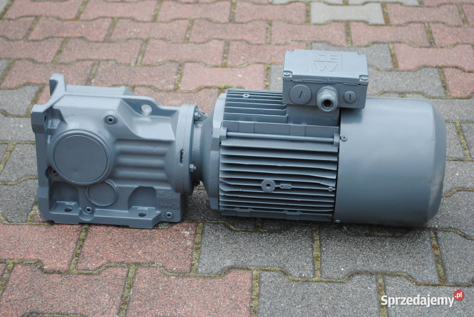 Motoreduktor kątowy 4kw 324obrmin Firmy SEW Kargowa sprzedam