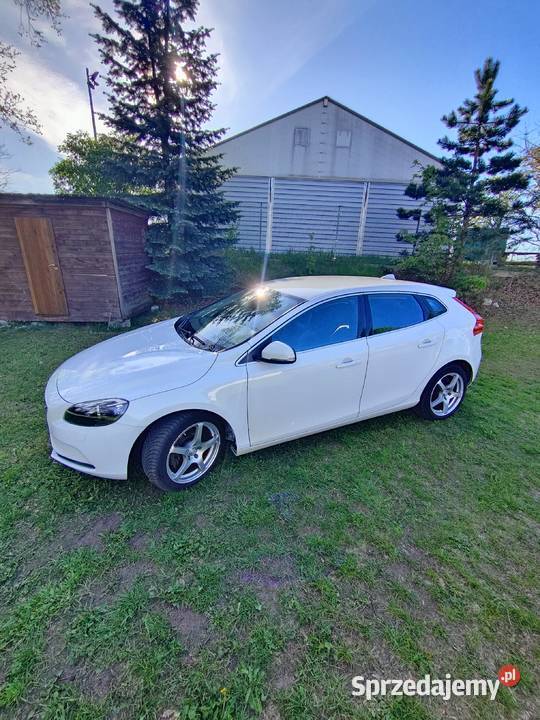 Volvo v 40 20d 150koni 2015r Kościerzyna
