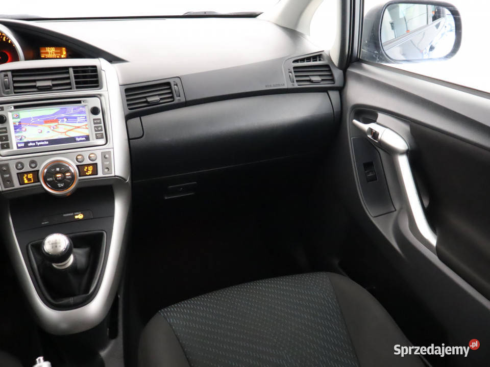 Toyota Verso 18 Valvematic klimatyzacja Motoryzacja Bielany Wrocławskie
