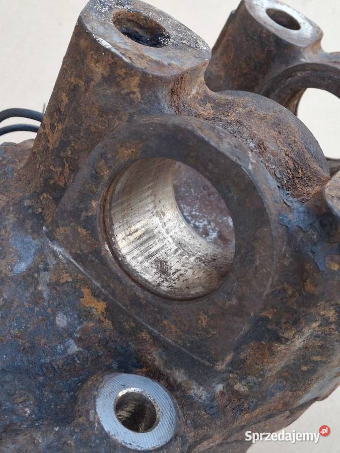 MERCEDES ACTROS MP3 ZWROTNICA OSI PRZÓD Bieleń