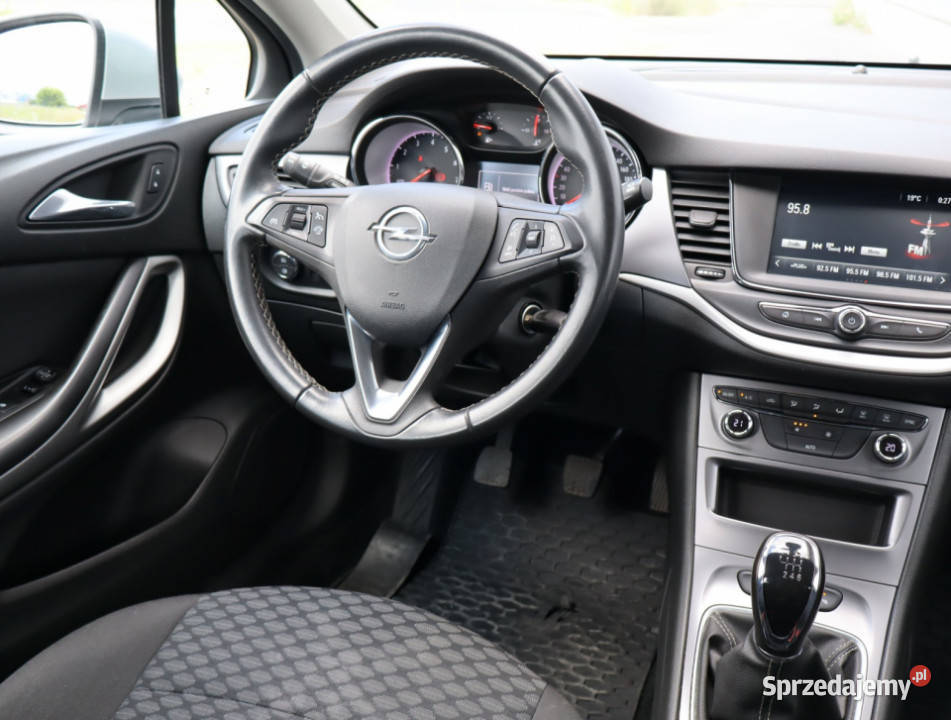 Opel Astra 14 T klimatyzacja Piaseczno