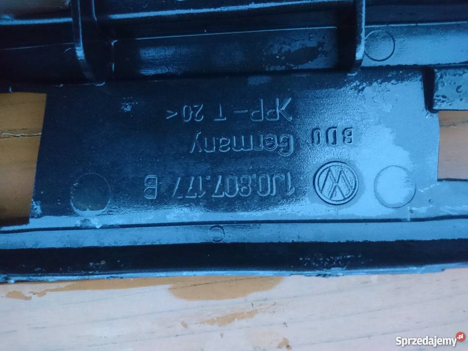 1J0807177B ślizg do mocowania zderzaka Karoseria