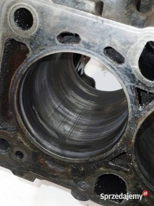 BLOK SILNIKA GOŁY HRC2724 25 TD DISCOVERY II Sosnowiec