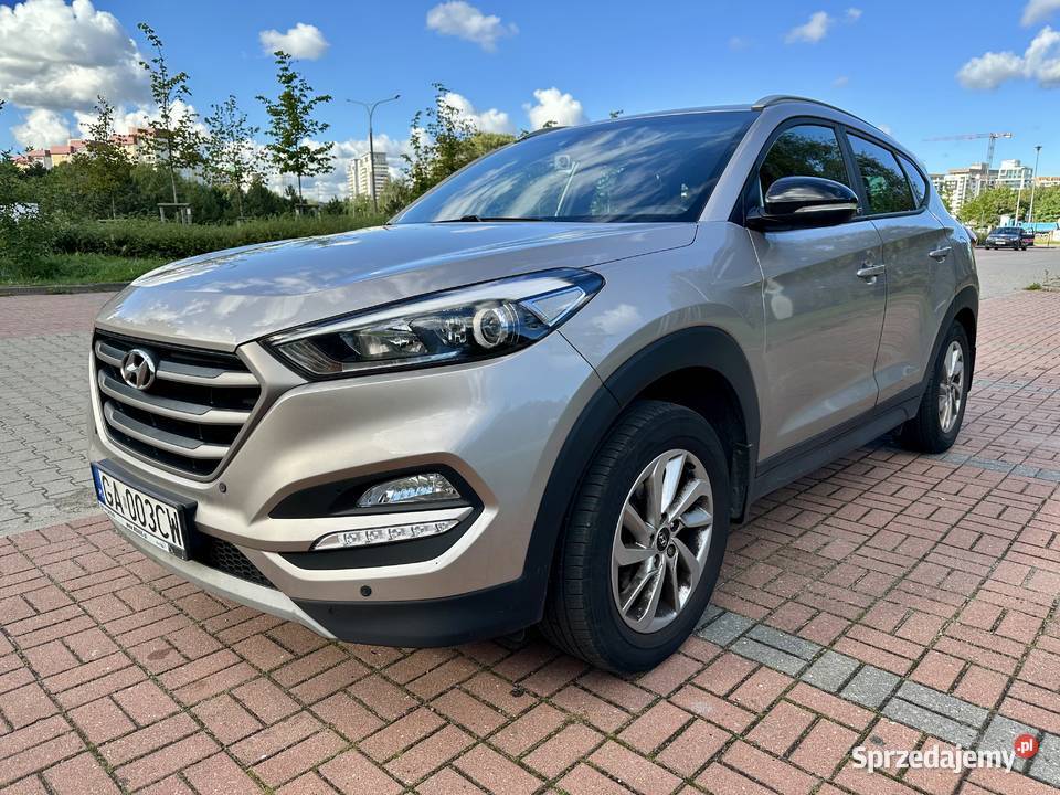 Hyundai Tucson 16 GDI BlueDrive wersja GO 2WD gniazdo USB