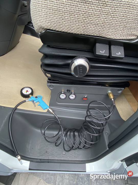 Nowy kamper 6 osobowy 6 Iveco Daily 23 mazowieckie Marki