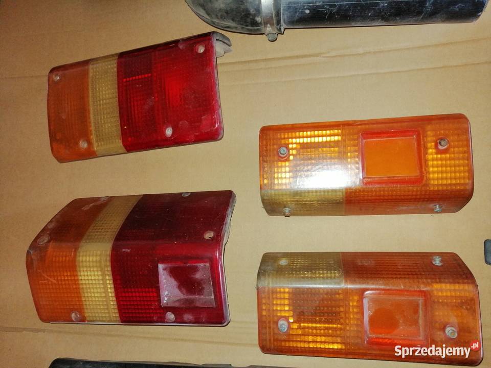 Aro 10 terenowka 4x4 drzwi lampy klapa