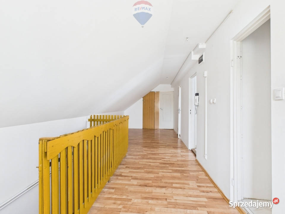 Zamieszkaj i zarabiaj dom z lokalami Dzierzgoń