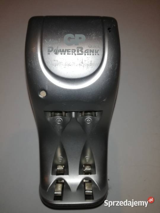 Ładowarka Power Bank GP 825 GS do baterii AA i