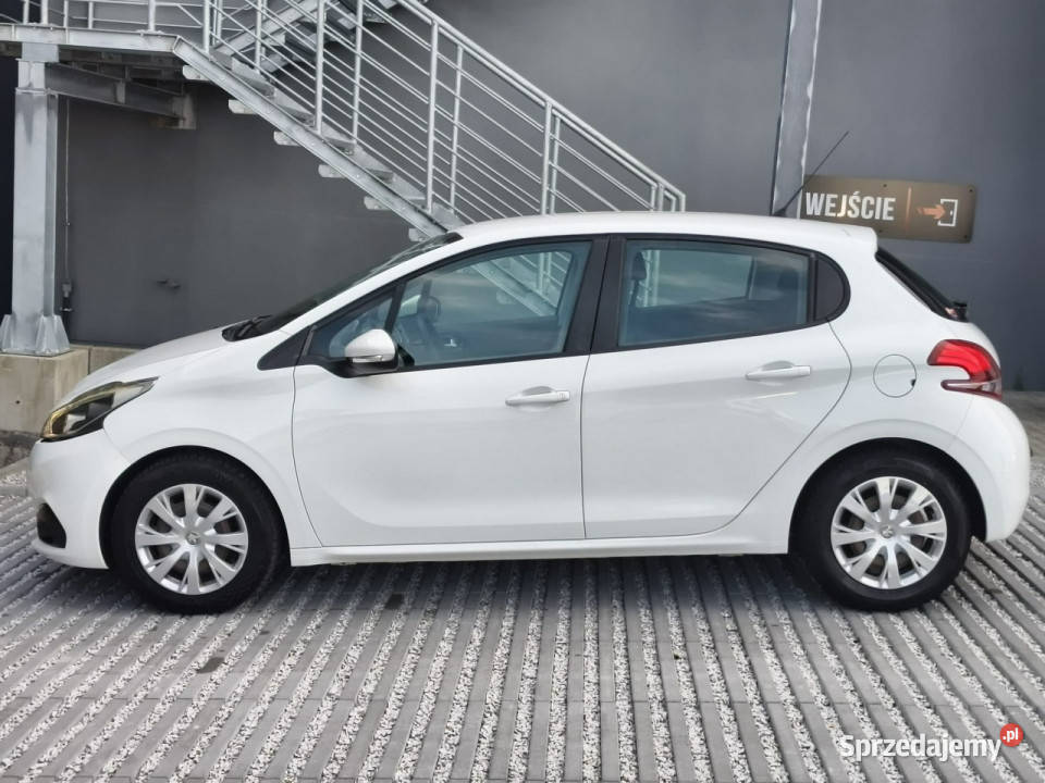 Peugeot 208 12 benzynka 82 oszczędny ładny KLIMA 165256km 208 Kęty