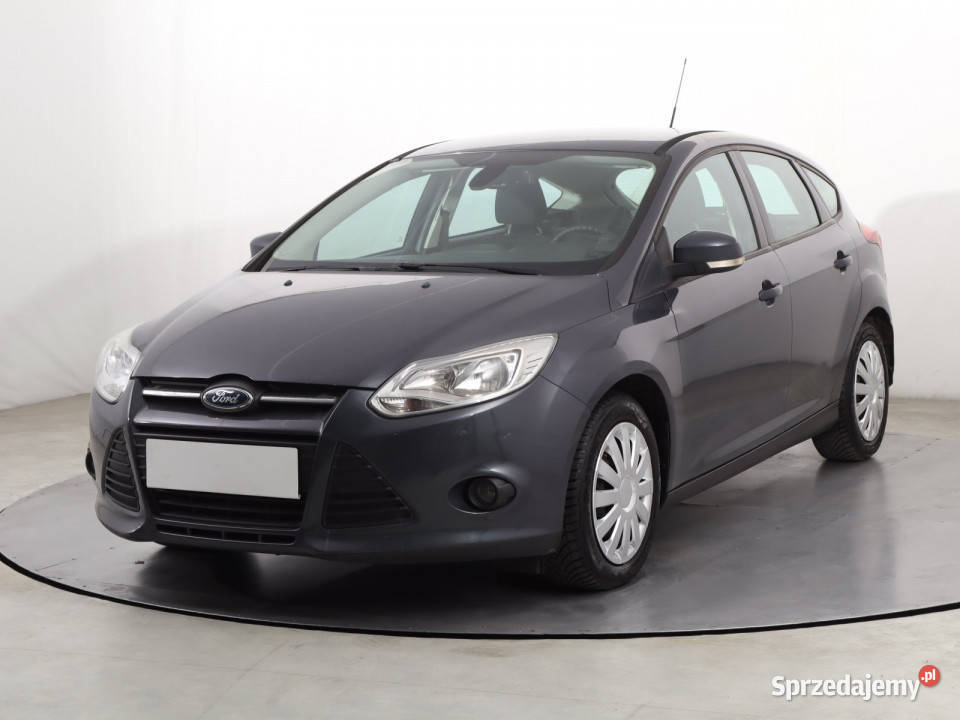 Ford Focus 16 i światła przeciwmgielne Focus Katowice