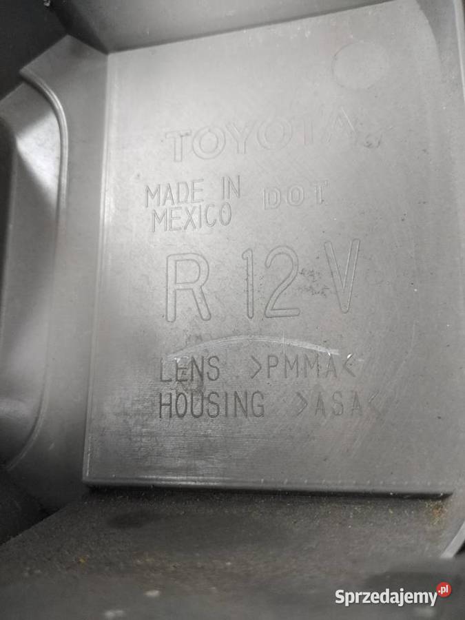 2016 TOYOTA TUNDRA LAMPA TYŁ TYLNA LEWA PRAWA Lewe pomorskie