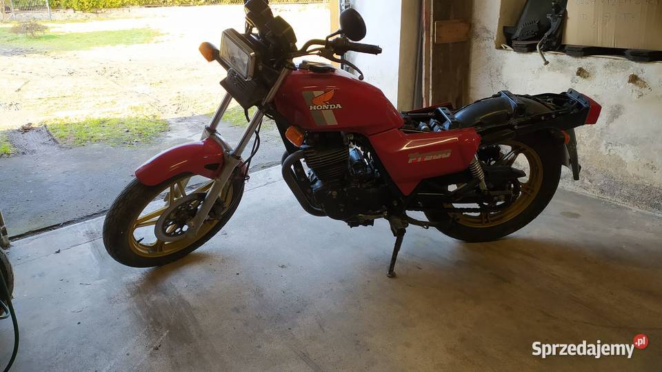 Motocykl Honda FT500 nieuszkodzony