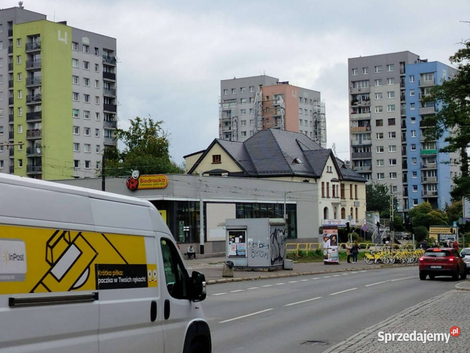 dwa mieszkania w domu jednorodzinnym łącznie 500m2