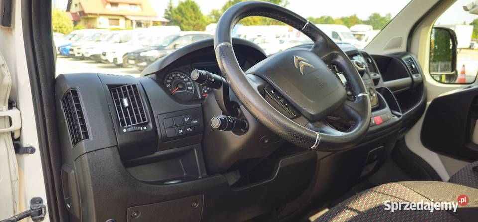 Citroen Jumper 2018r Auto Laweta Pojazd Motoryzacja Staszów