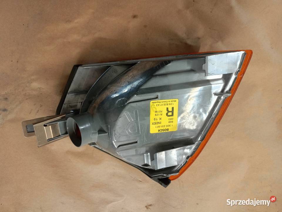 Kierunkowskaz prawy przód Mercedes R 129 Gorzów Śląski sprzedam