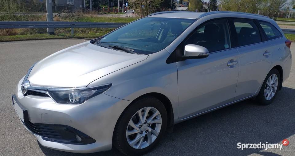 TOYOTA AURIS 16 Benzyna nawigacja Sędziszów Małopolski