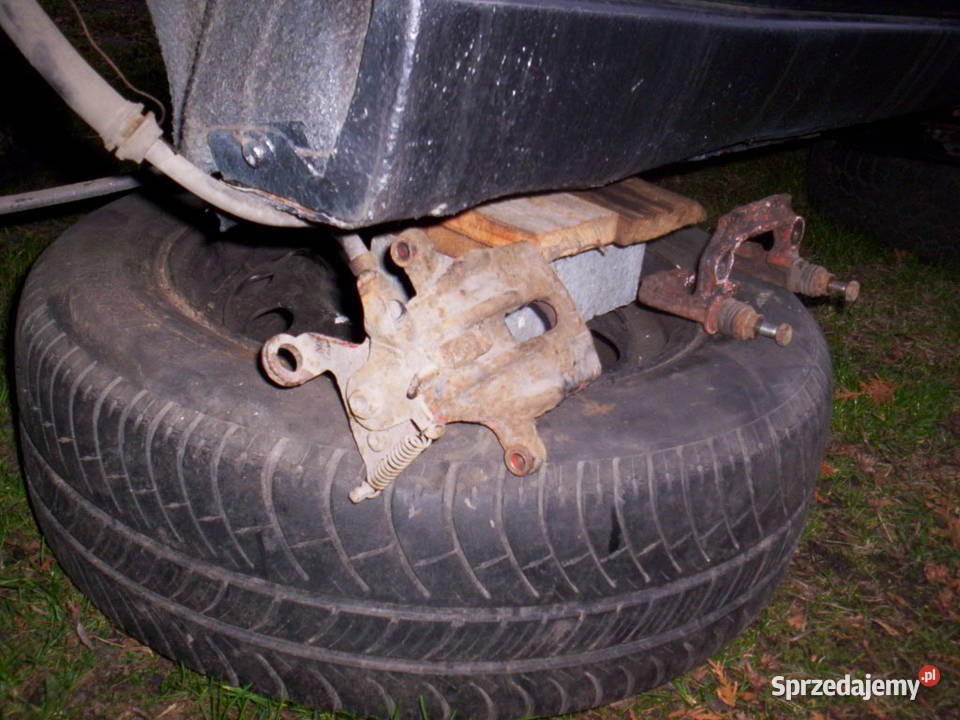 FORD FOCUS MK1 Zacisk Hamulcowy Tył Prawy Tarcze sprzedam