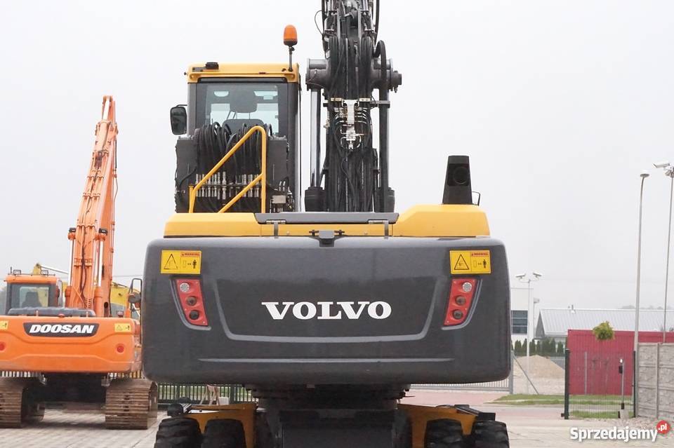 VOLVO EW210D koparka przeładunkowa Tuliszków
