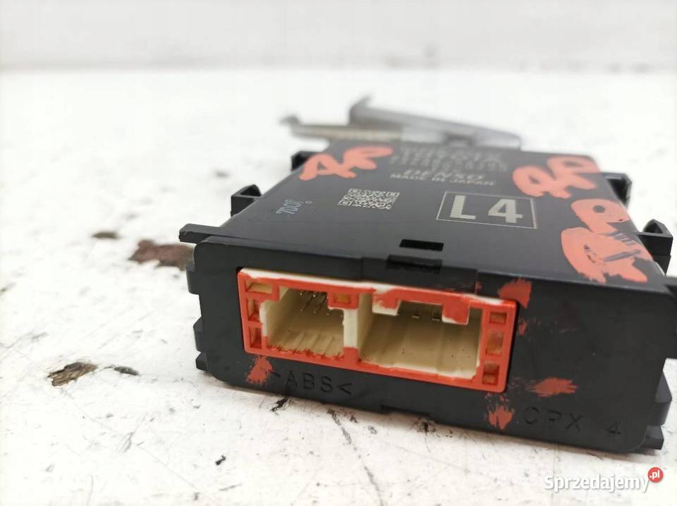 MODUŁ WYCIERACZEK 8594052100 Toyota Yaris IV sprzedam