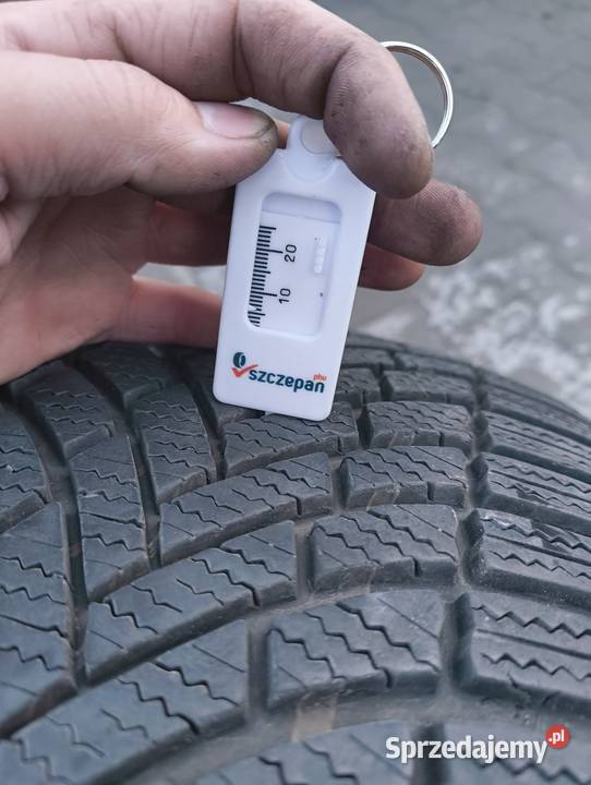 Opony zimowe Bridgestone Blizzak LM005 22540 R18 zima małopolskie Kraków sprzedam