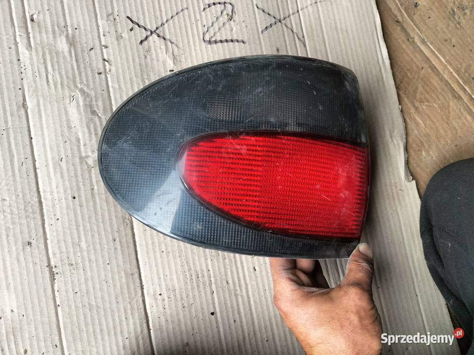 LAMPA TYŁ TYLNA RENAULT MEGANE 1 I SEDAN