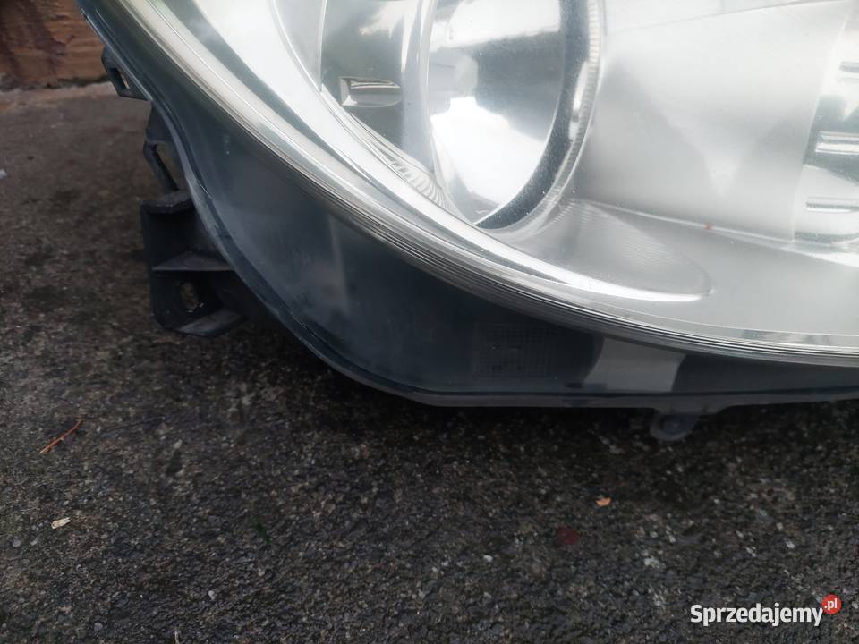 Lampy Przód Opel Corsa D Lewa I Prawa Komplet osobowe małopolskie Sucha Beskidzka