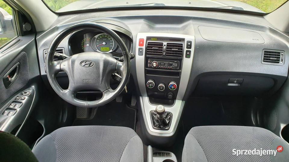 Hyundai Tucson 2WD 20 16v Klima Tempomat Welur srebrny Chmielnik sprzedam