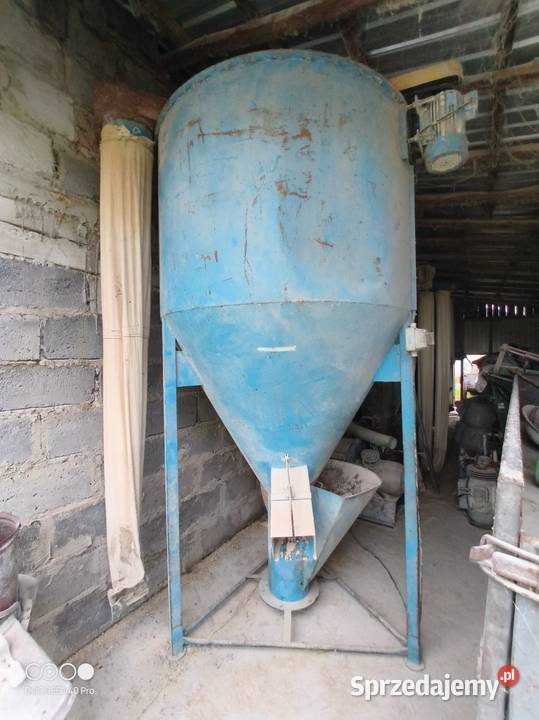 Mieszalnik 1200 śrutownik ssąco tłoczący 11KW Wąbrzeźno