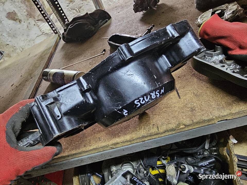 Honda NSR 125 jc20 pokrywa prawa sprzęgła w Pokrywy i osłony silnika dolnośląskie Jelenia Góra sprzedam