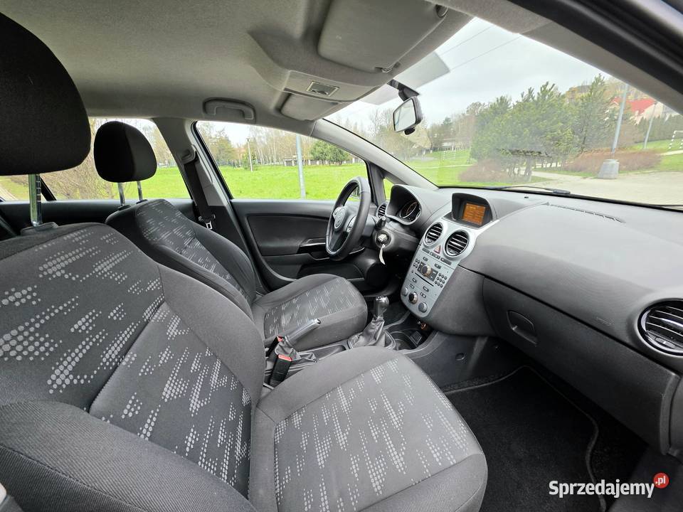 Opel CORSA D201212benzynaZ Niemiec Rok produkcji 2012 Rzeszów
