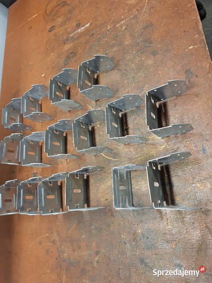 Sufit podwieszany podwójny krzyżowy Wieszak Strzyżów