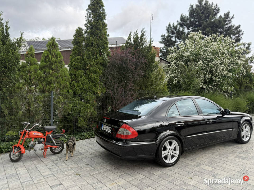 Mercedes E 200 zadbana 100 oryginalny przebieg kamera cofania Poznań sprzedam