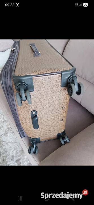 Oryginalna walizka Guess Pozostałe Puławy