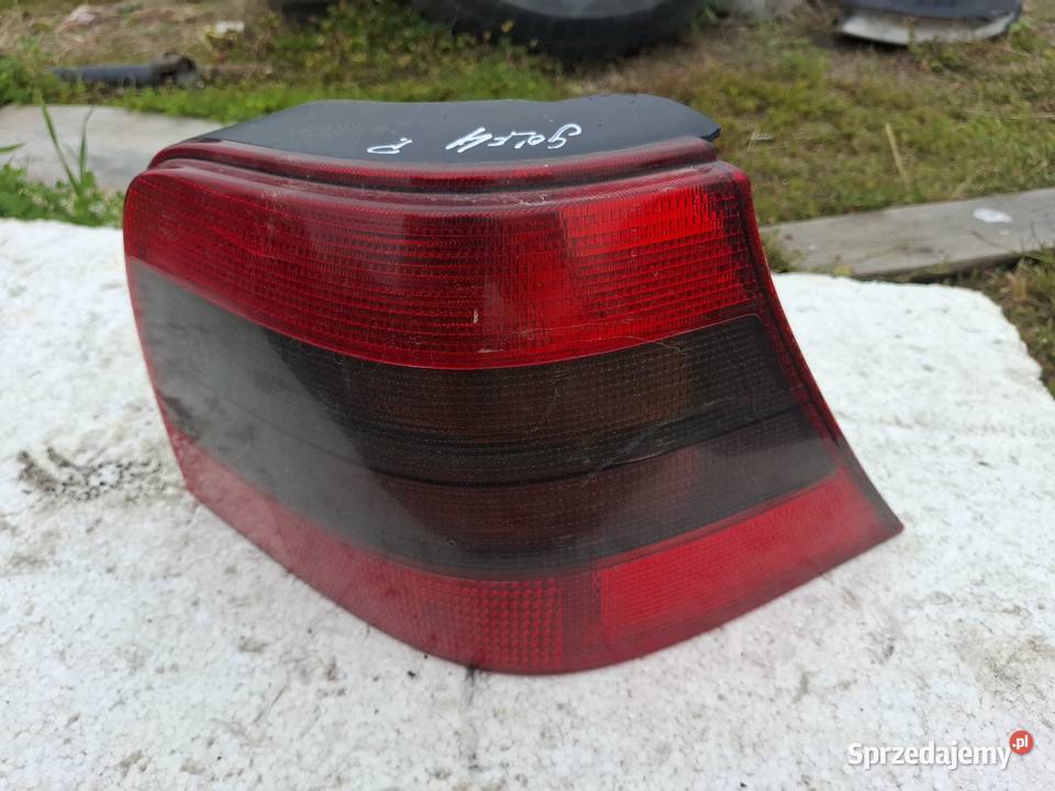 Lampa Prawa Tył Volkswagen Golf IV Hella