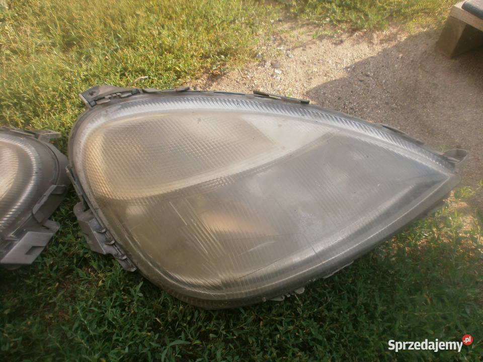 Mercedes 168 1688200261 1688200161 lampa przód