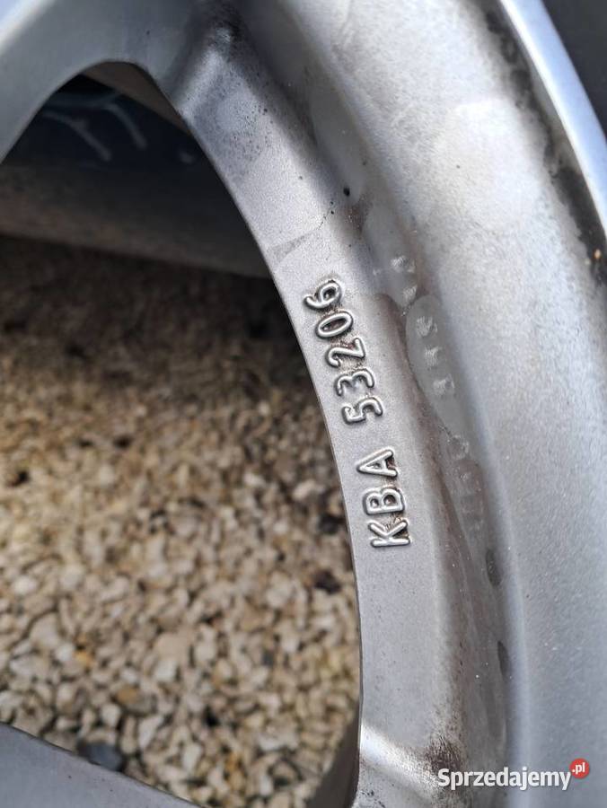 KOMPLET KÓŁ ALUFELGI Z OPONAMI 2056016