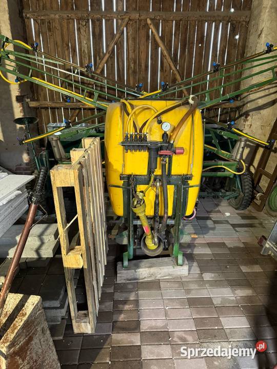 Opryskiwacz nieuszkodzony opolskie Nowe Budkowice sprzedam