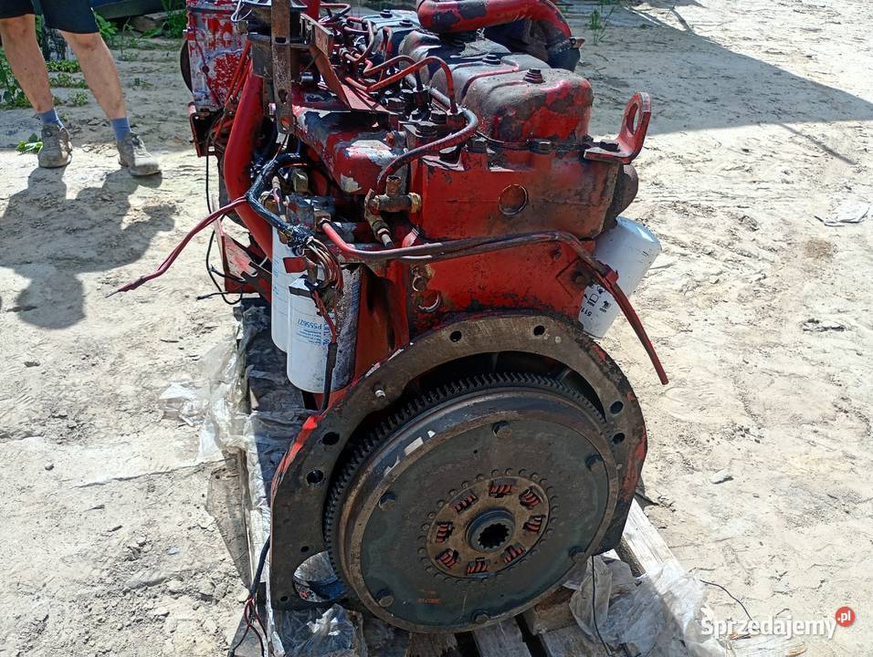 Silnik do kombajnu case international 1440 1460 Piaski