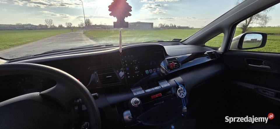 Honda FRV 20 z dodatkami customowymi zadbana kupiony w Polsce Toruń sprzedam