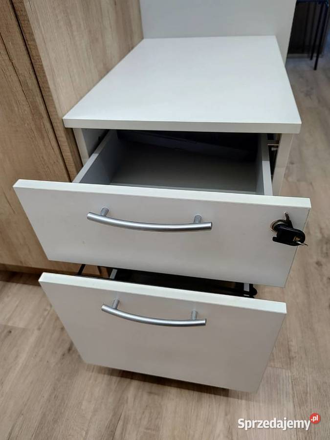 Konterek biały drewniany Gliwice