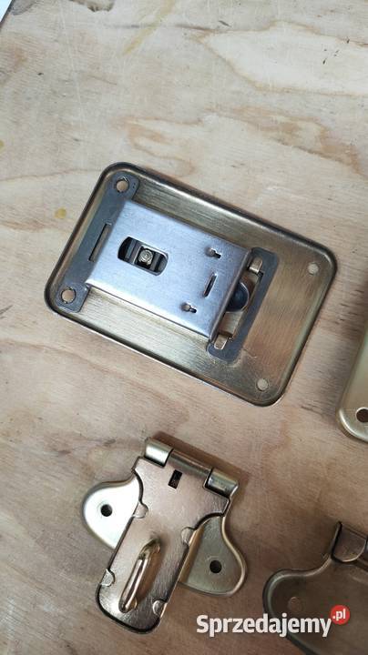 Zamki zapięcia do futerału na akordeon Busko-Zdrój