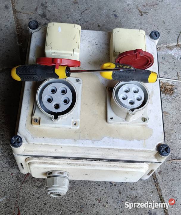 Rozdzielnia erbetka z zabezpieczeniem mazowieckie Zakręt