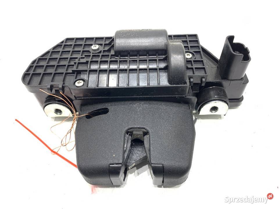 ZAMEK KLAPY TYŁ PEUGEOT 3008 Crossover podkarpackie