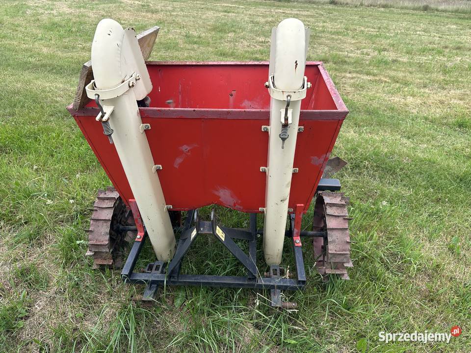 Sadzarka koszyczkowa do ziemniaków dwurzędowa Kucębów