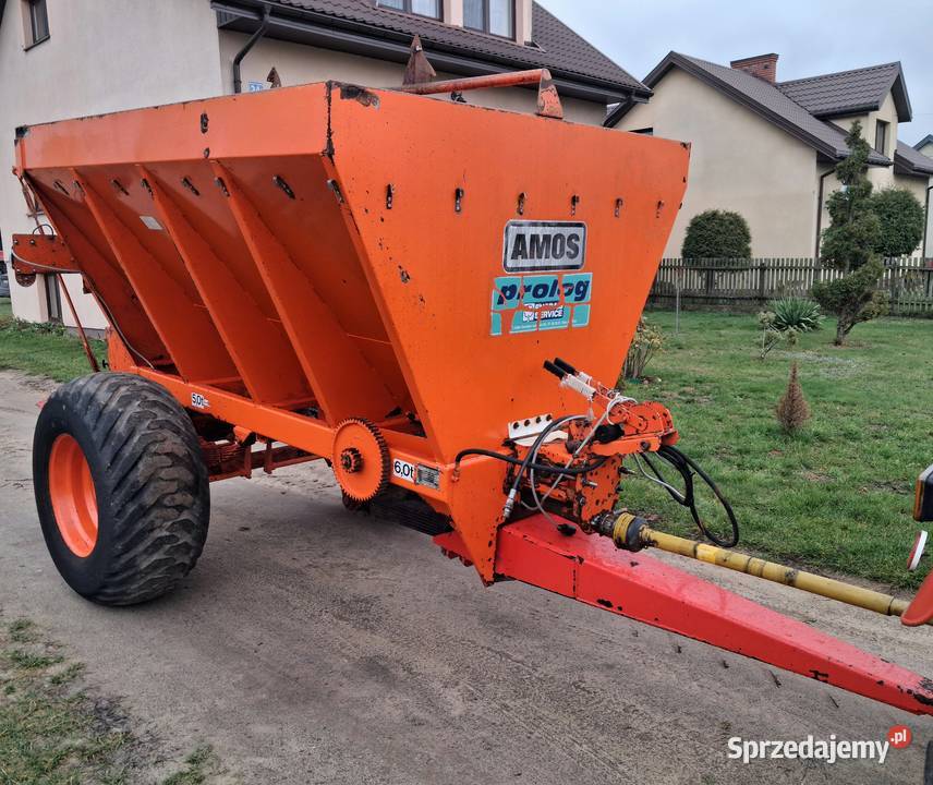 Rozsiewacz do nawozów i wapna RCW Rozsiewacze nawozów