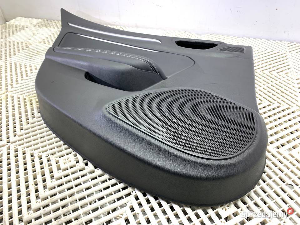 BOCZEK DRZWI LEWY TYŁ RENAULT MEGANE IV